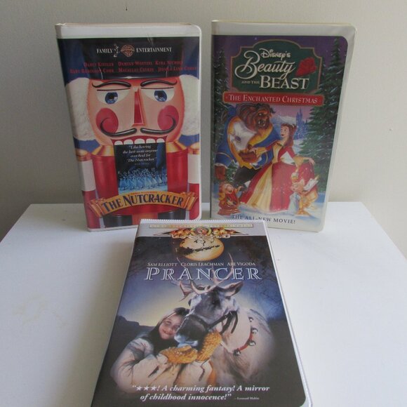 VHS Tapes - 3 Christmas movies - Picture 2 of 11